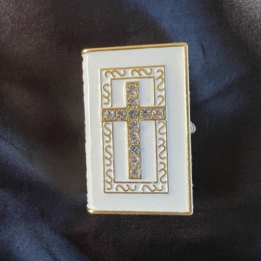 White and Gold tone Cross Trinket Box